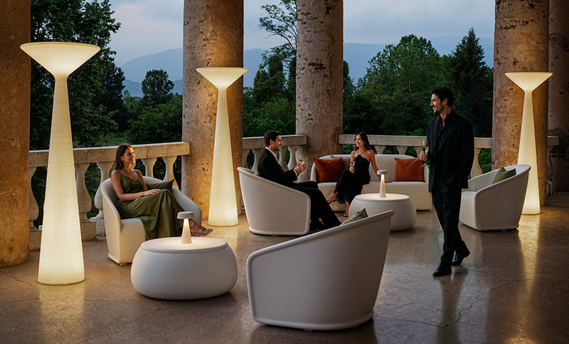Plust Tebe Light Lampada Indoor & Outdoor White Light con Kit Luce e Lampadine – Illuminazione di Design