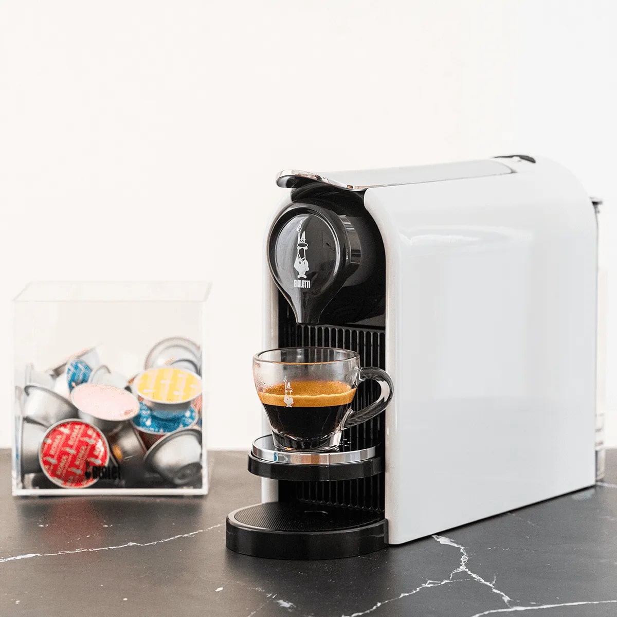 bialetti bialetti bundle gioia plus macchina del caffe bianco con 48 capsule ean 8001306009416