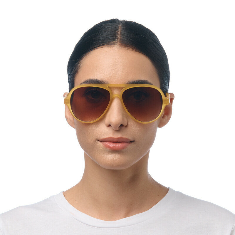 okkia okkia occhiale da sole premontato a forma di goccia mod alessio soft touch giallo lenti brown ean 8056211375415