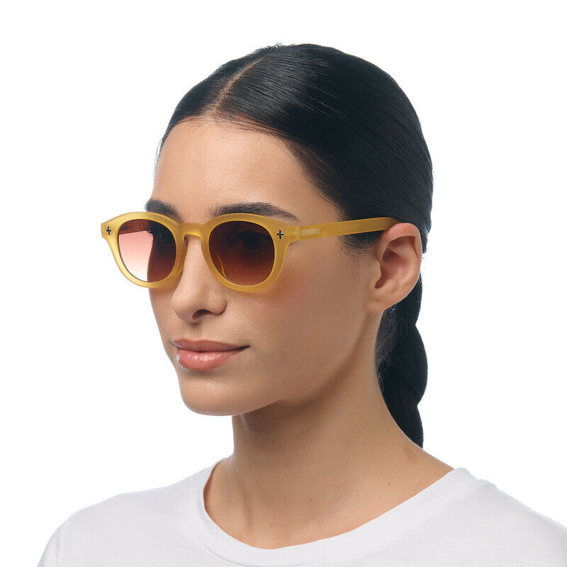 okkia okkia occhiale da sole premontato mod milano soft touch traslucent yellow lenti brown ean 8056211375682