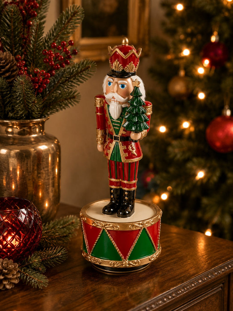 EDG Enzo De Gasperi Weihnachtskarussell Soldat H22 Ø8 cm Grün Rot – Weihnachtsdeko