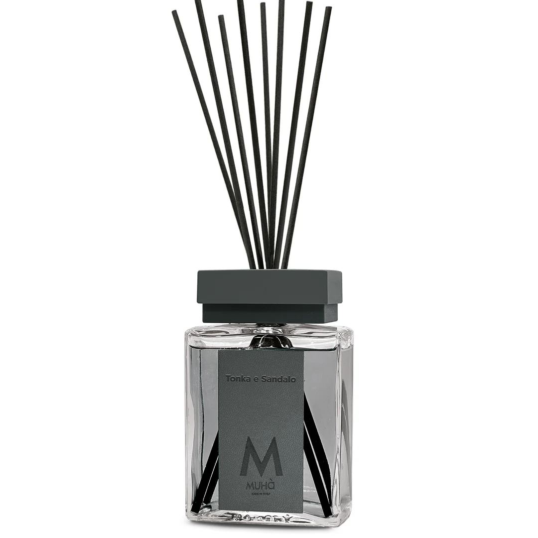 Muhà Luxe Perfume Diffusor Raumdüfte mit Tonka- und Sandelholzstöbchen