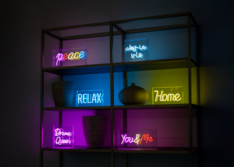 WD LifeStyle Neon-Schild mit Plexiglas-Rahmen 23 x 13 cm Deko Spritz