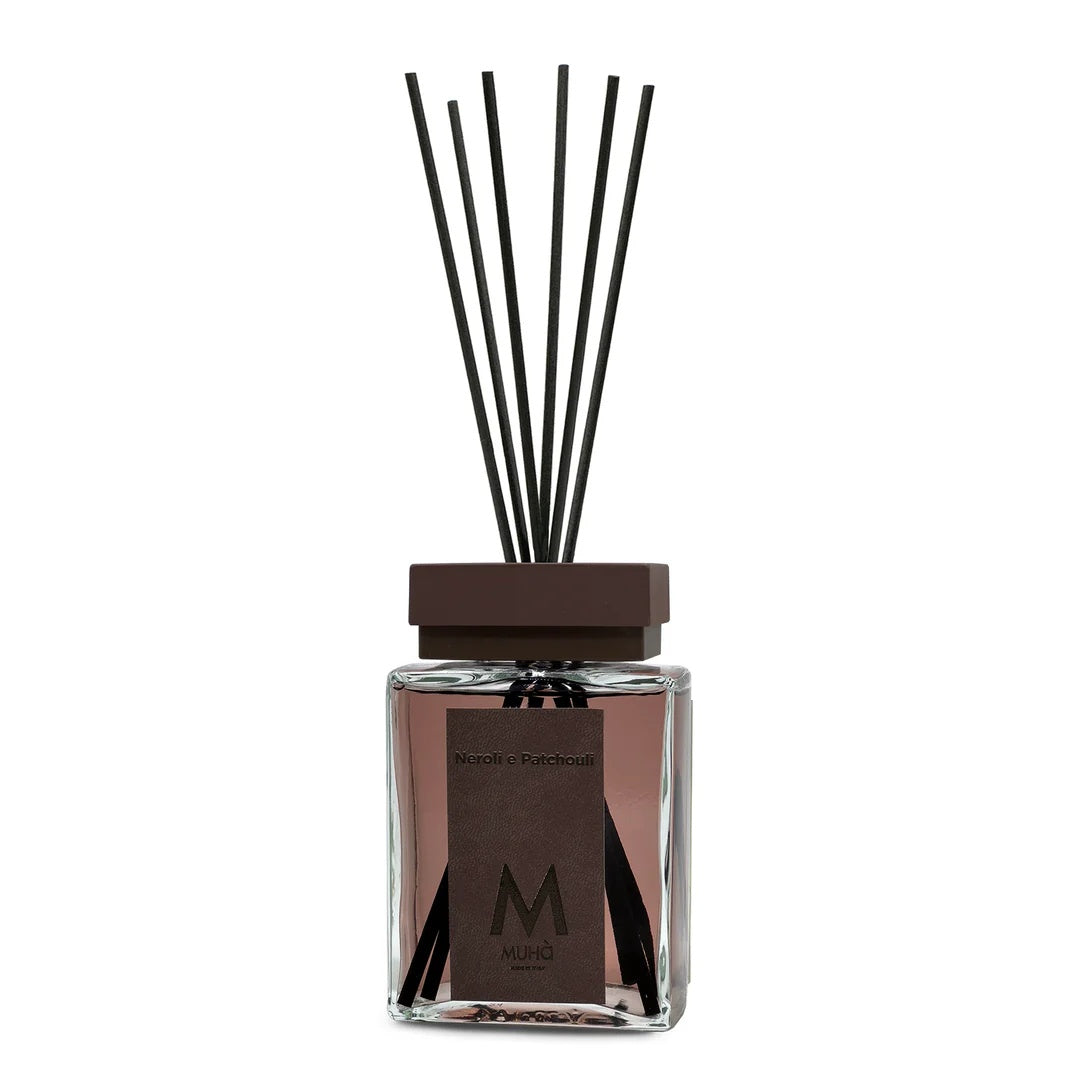 Muhà Luxe Perfume Diffuser Umgebung mit Stäbchen Neroli und Patchouli 200 ml
