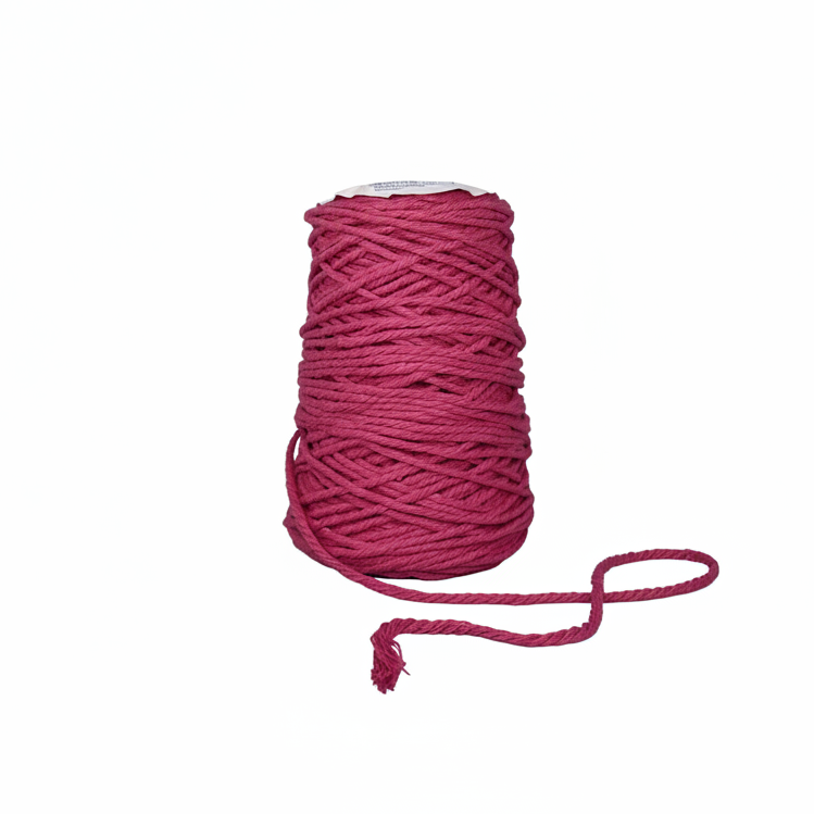Gomitolo cotone Arpimex fucsia 4mm 500gr: resistente, colorato, ideale per macramè e uncinetto, decorazioni, eventi e cerimonie. ean 8018318378935