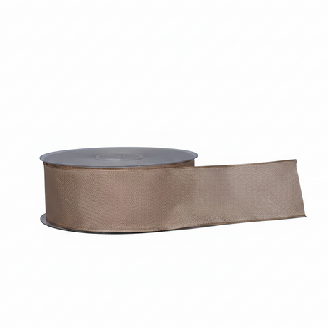 Confeziona con raffinatezza il nastro taffetà Arpimex Vanilla tortora, 100% poliestere 40 mm × 25 mt, texture crespa. Per cerimonie e matrimoni. ean 8018318228643