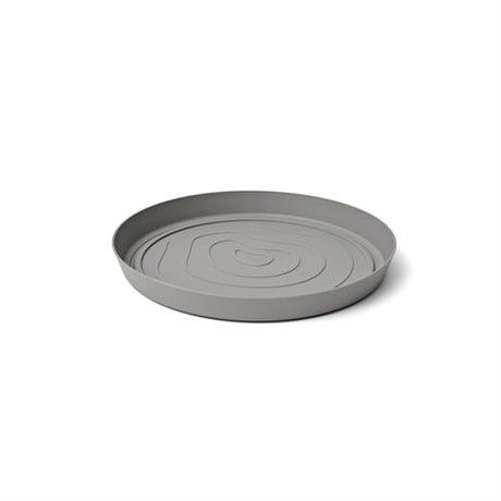 Sottovaso rotondo plastica riciclata 100%, Ø33 cm, Fog Grey Grigio Chiaro. TeraPlast Orma Saucer 33, −30°/+60°C, compensa CO₂ ean-8051560268401
