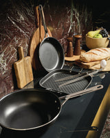alessi alessi pots pans padella alta d 28 cm con manico nero ean 8003299496679