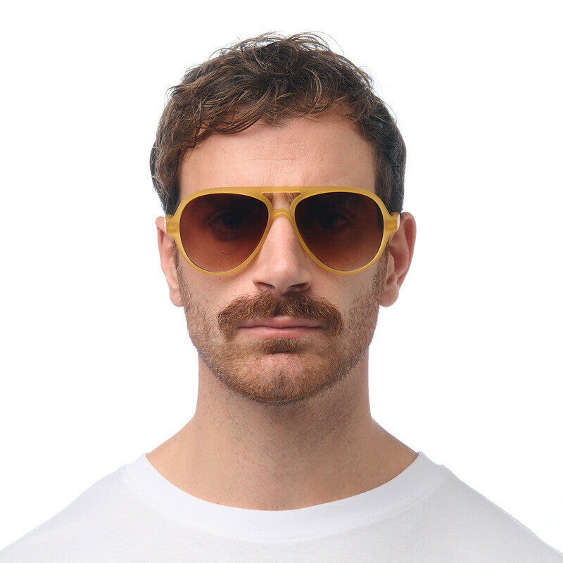 okkia okkia occhiale da sole premontato a forma di goccia mod alessio soft touch giallo lenti brown ean 8056211375415